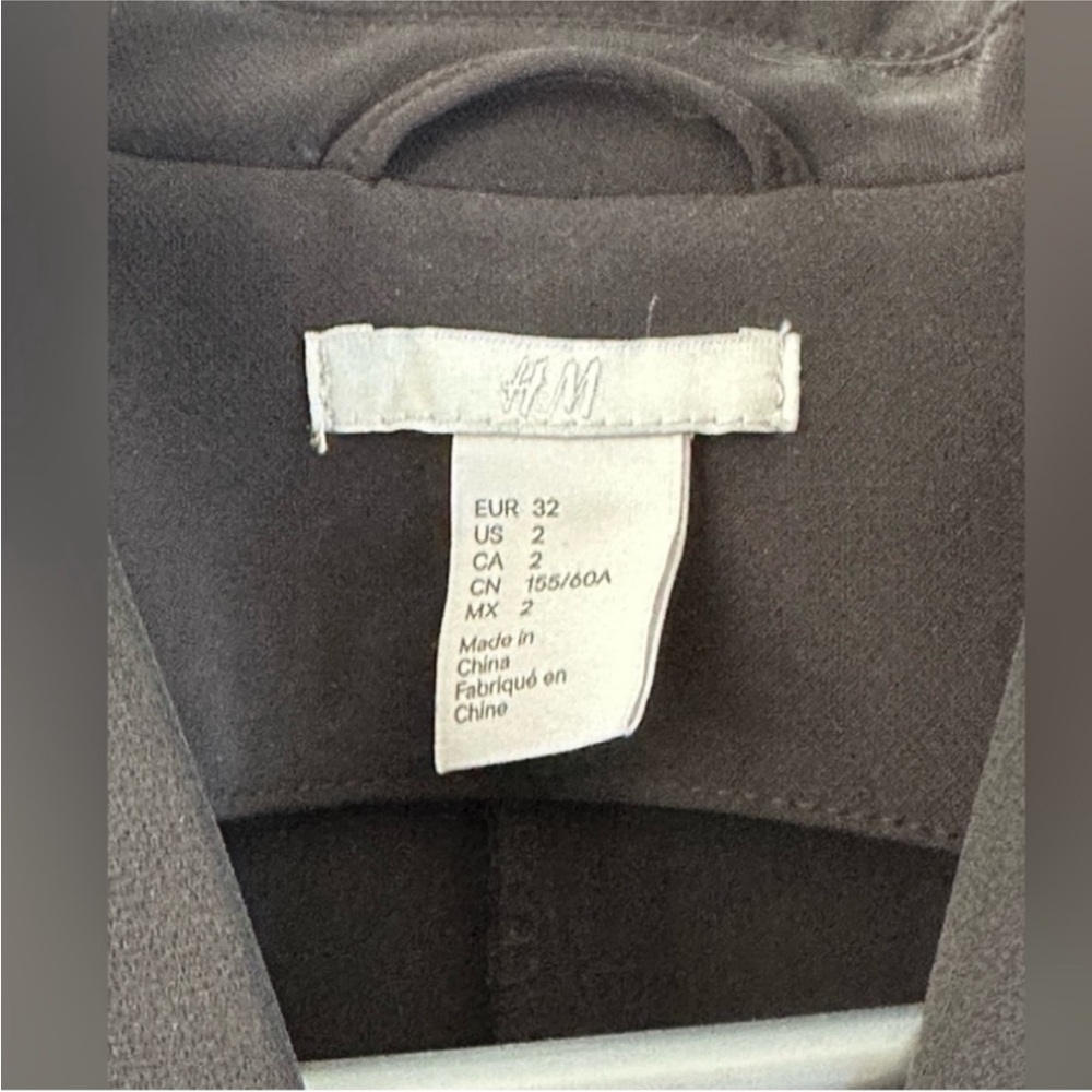 H&M Black Sleeveless Jumpsuit - Picture 5 of 6